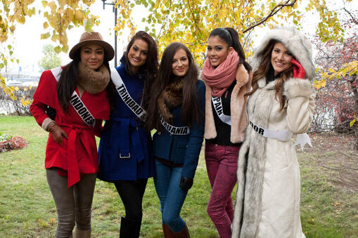 MISS UNIVERSE 2013,WHULANDARY MEMBUAT HEBOH RUSSIA