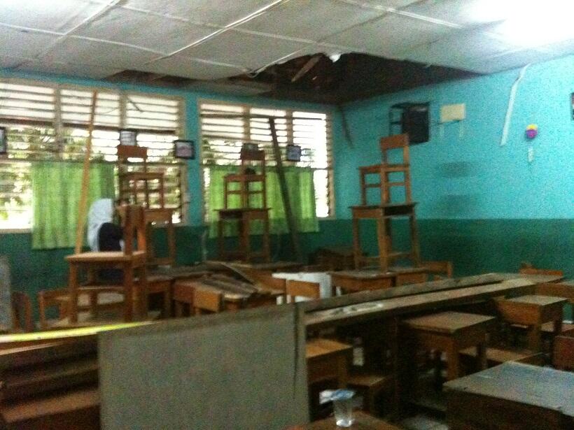 KEPADA BAPAK JOKOWI - AHOK : SD 05 PONDOK KELAPA DIRENOVASI DONG