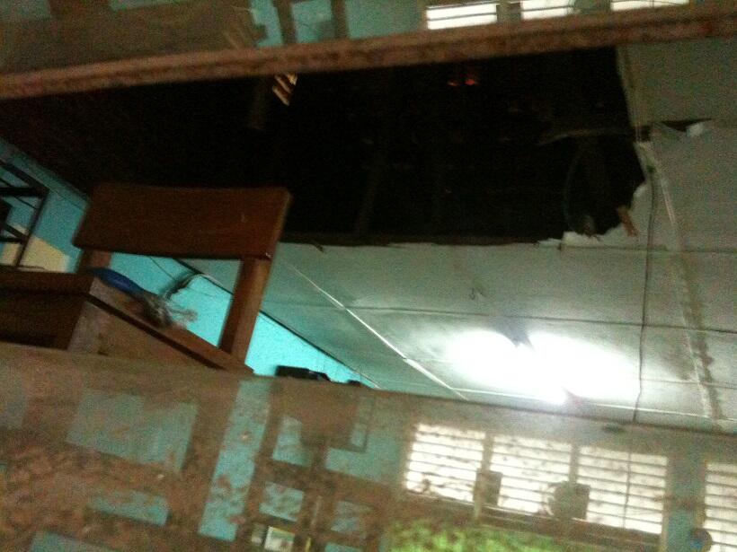 KEPADA BAPAK JOKOWI - AHOK : SD 05 PONDOK KELAPA DIRENOVASI DONG