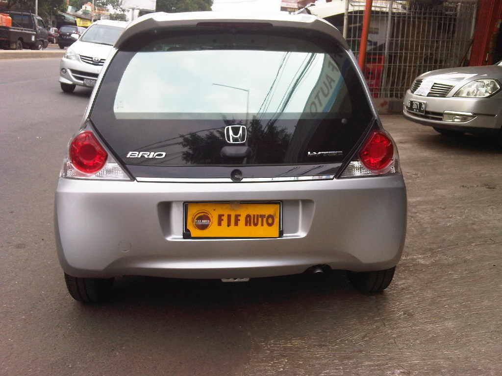 HONDA BRIO 1.3 E AT 2013 SILVER METALIK