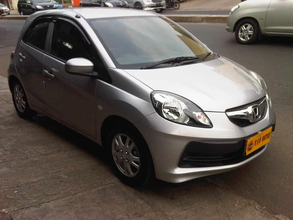 HONDA BRIO 1.3 E AT 2013 SILVER METALIK