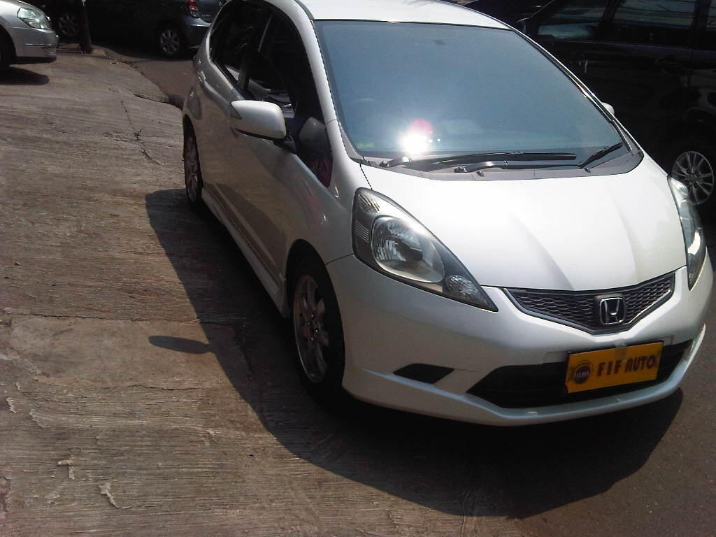 HONDA ALL NEW JAZZ RS AT 2008 PUTIH