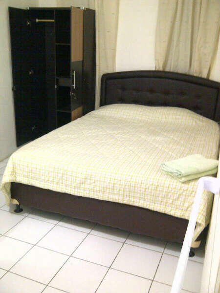Guesthouse per kamar di Kemang