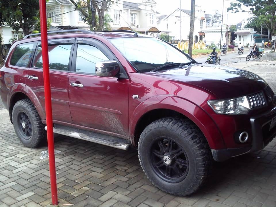 Mitshubishi Pajero Exceed 2011