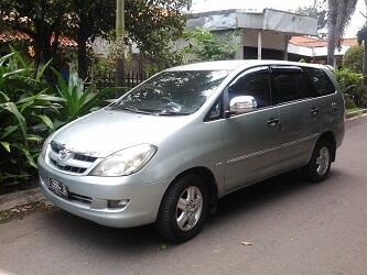 KIJANG INNOVA G AT (UPGRADE V) DES 2004 / 2005 ADA TV