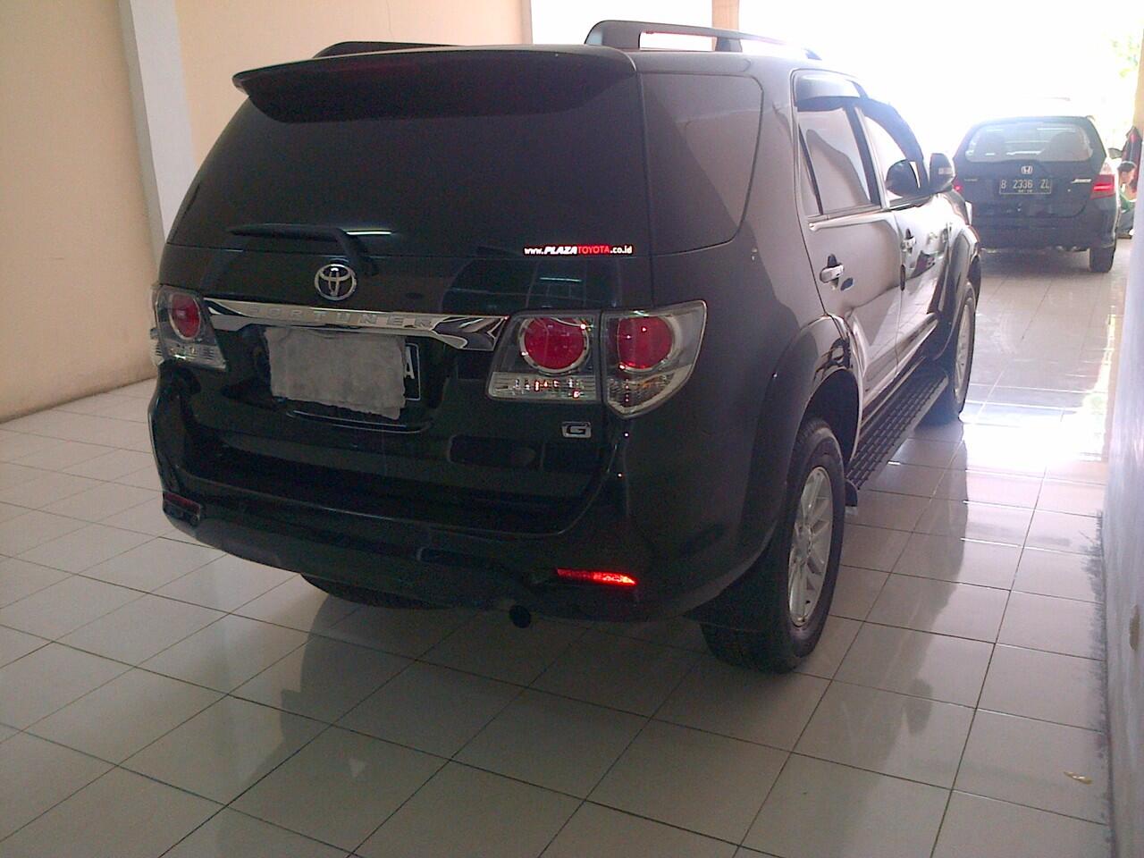TOYOTA FORTUNER G AUTOMATIC DISEL 2012 HITAM ISTIMEWA