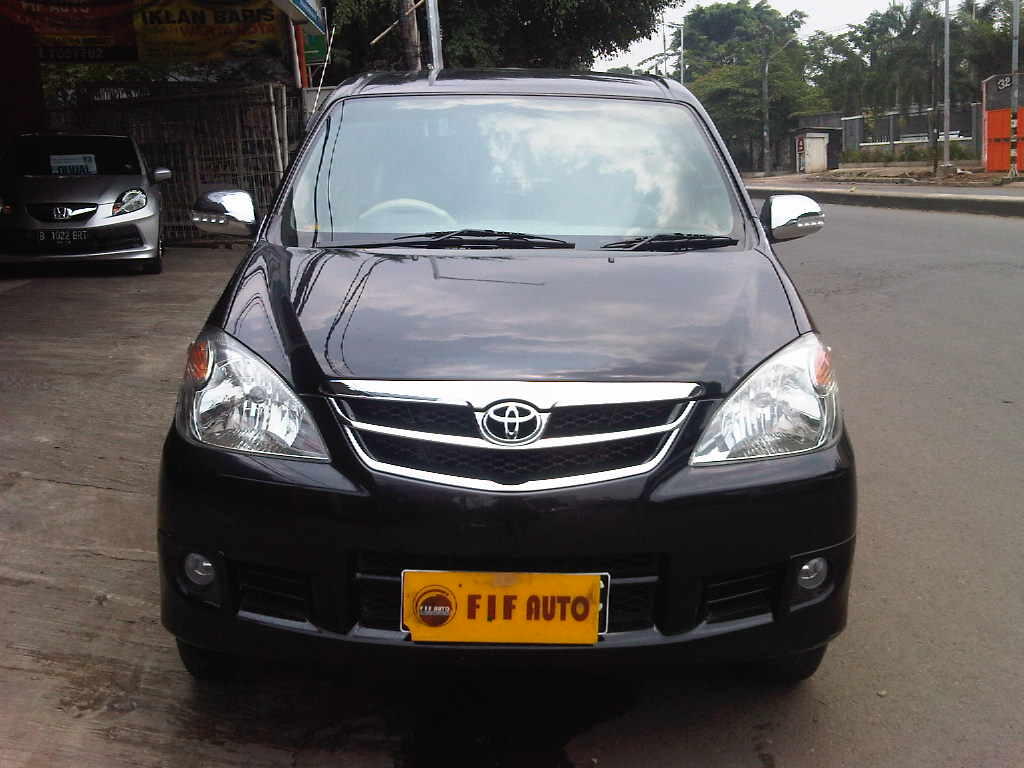 TOYOTA AVANZA 1.3 G MT 2010 HITAM METALIK