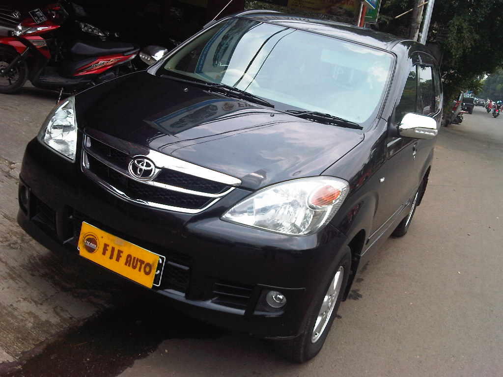 TOYOTA AVANZA 1.3 G MT 2010 HITAM METALIK