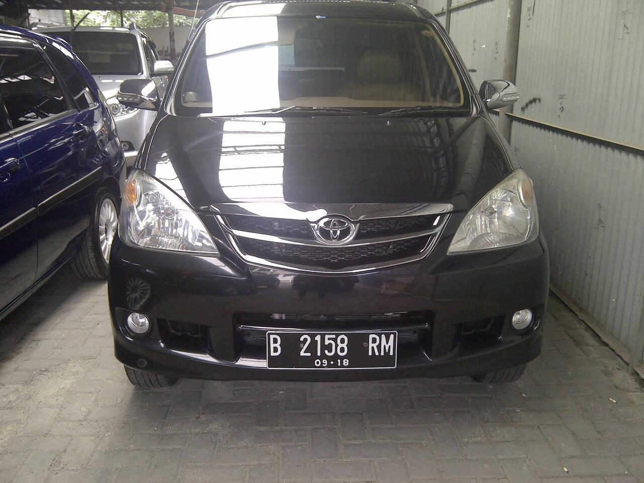 TOYOTA AVANZA G M/T 2008 HITAM METALIK TERAWAT DP RINGAN