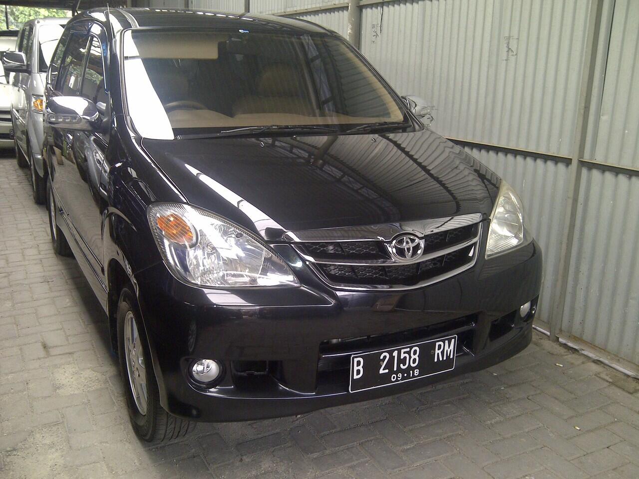 TOYOTA AVANZA G M/T 2008 HITAM METALIK TERAWAT DP RINGAN