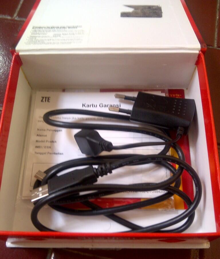 Modem Mifi Portable Smartfren AC30 LIKE NEW !!!