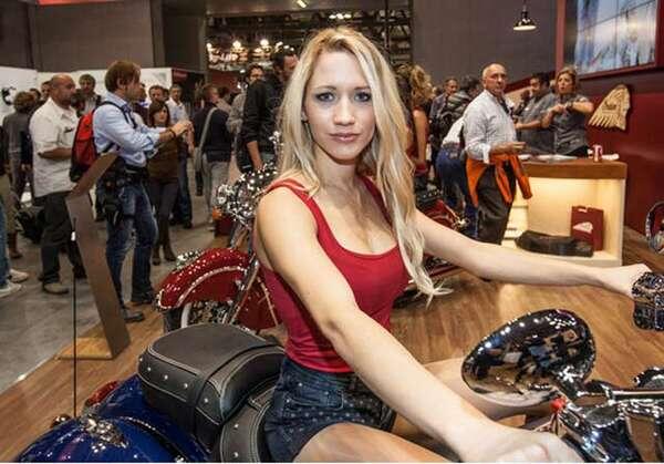 Wanita Cantik Seksi di Pameran Sepeda Motor Dunia 2013 &#91;PIC++&#93;