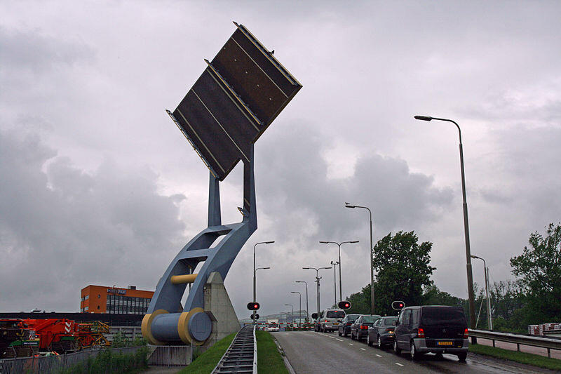 Slauerhoffbrug, Jembatan Angkat Melayang di Belanda