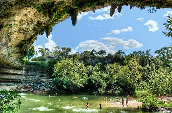 Koleksi Foto Danau Di Bawah Tanah Yang Menakjubkan