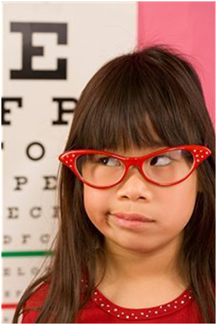 5 Alasan Agan Perlu Memakai Kacamata