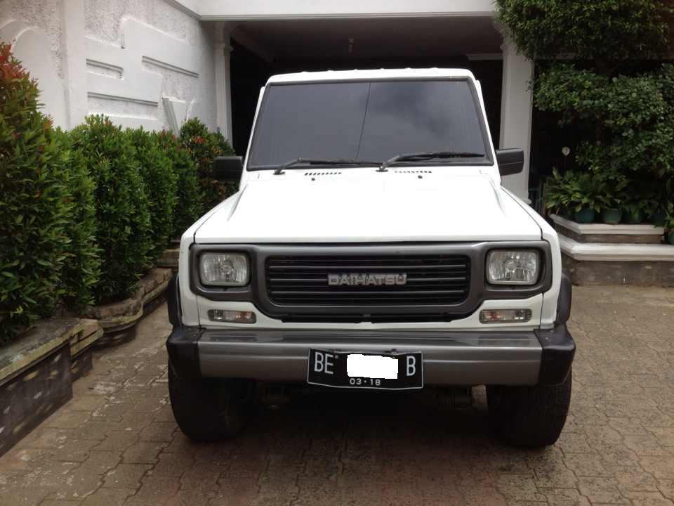 Daihatsu Taft GT 4x2 Putih 1988