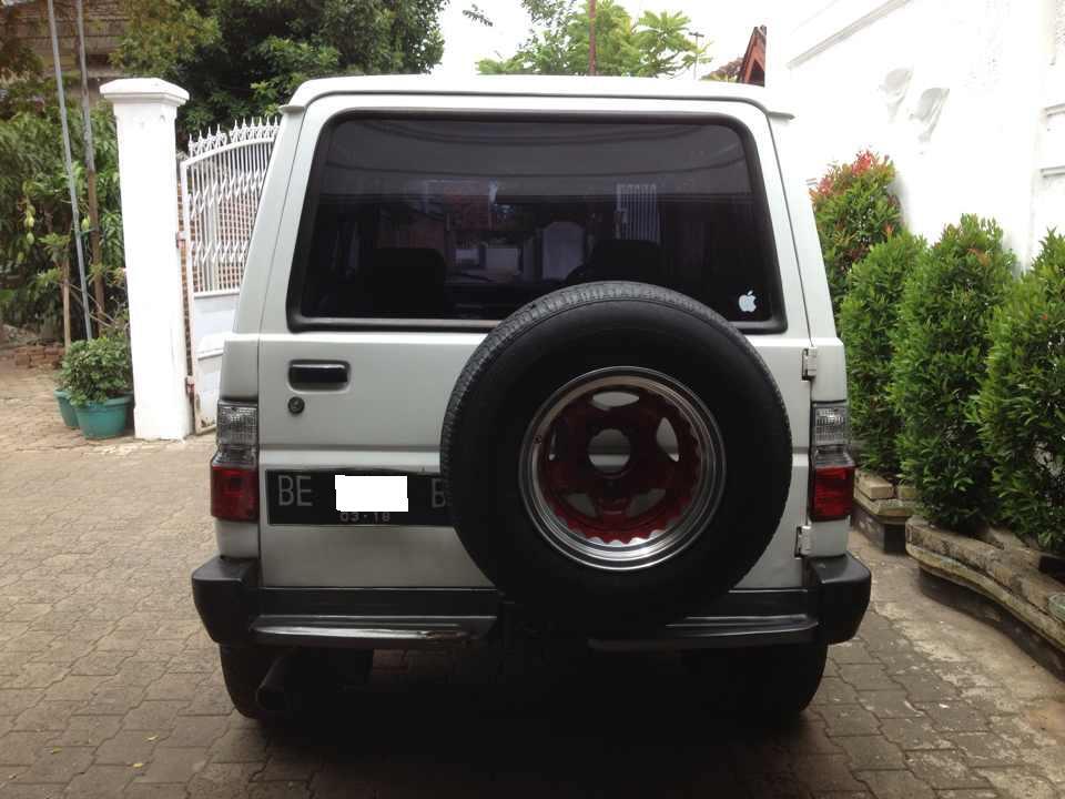 Daihatsu Taft GT 4x2 Putih 1988