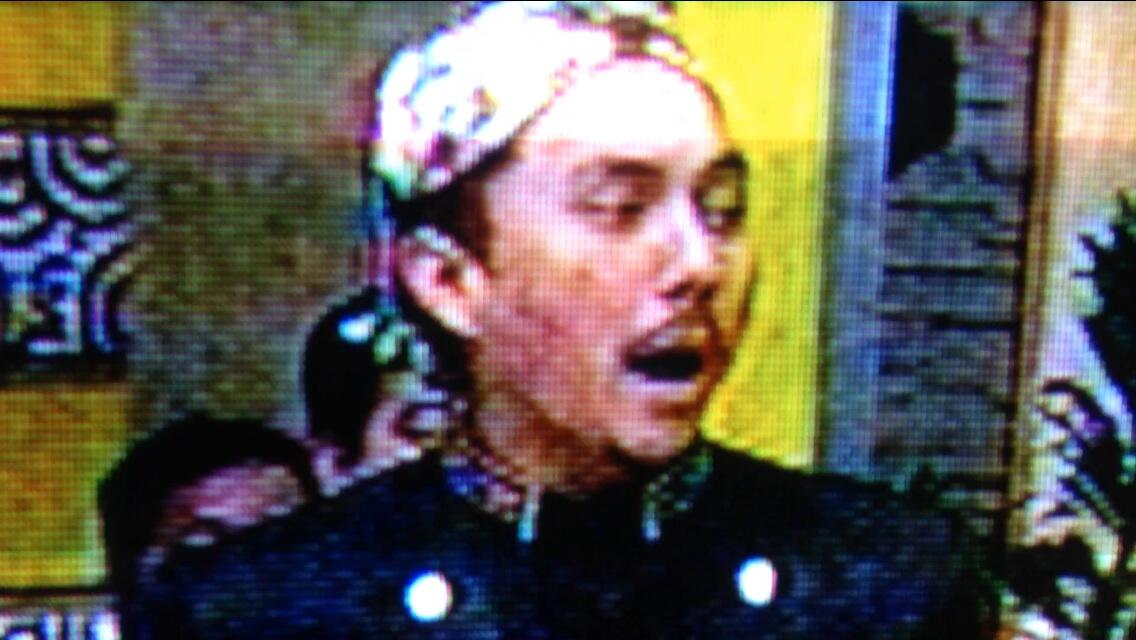 entah bagaimana harus mengungkapkan