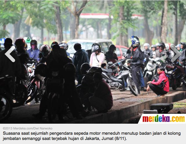 &#91;BIKERS JANGAN BIKIN MALU&#93; BELI MOTOR BISA, BELI JAS UJAN GAK BISA?