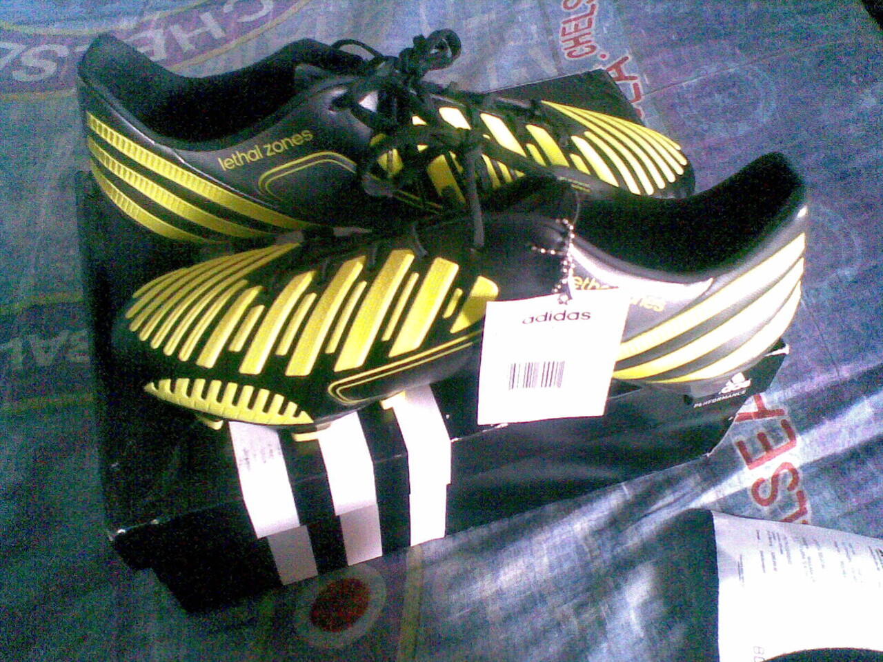 Topi Adidas Predator, AC Milan & Syal / Scarf AC Milan ( Original semuannya BNWT)