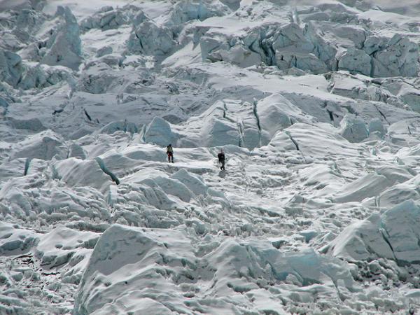 The Khumbu Icefall : Perangkap Kematian Gunung Everest