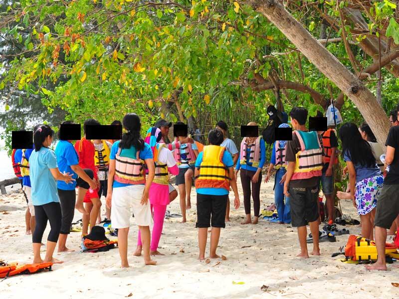 &#91;FR&#93; kepulauan seribu (pramuka, air, semak daun, tidung)