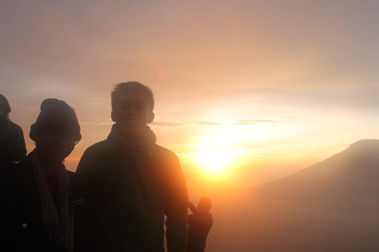 sunrise terindah sikunir (bromo kalah) foto