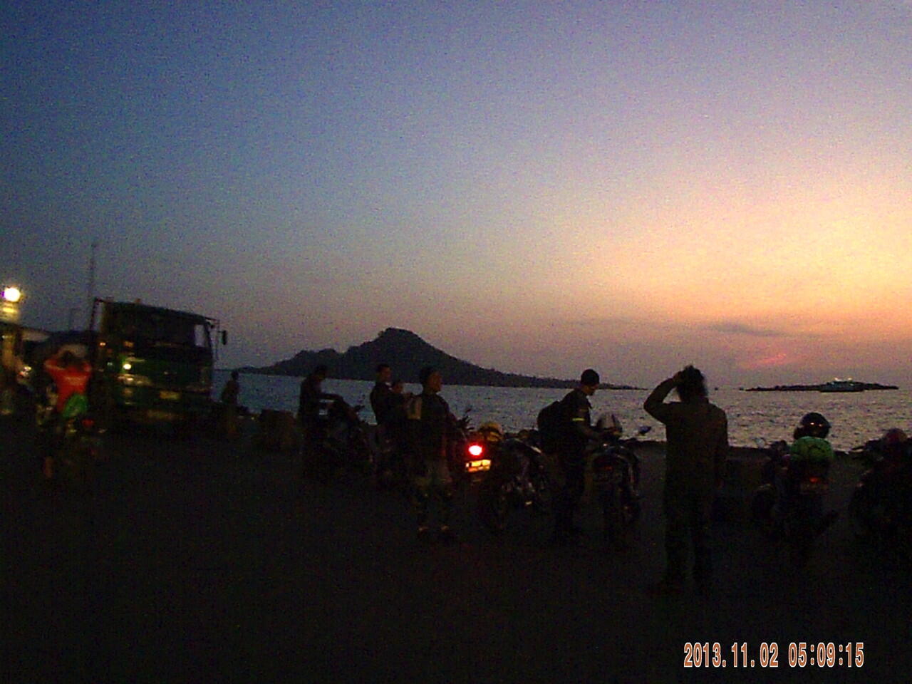 FR | Vixus Goes to Teluk Kiluan, Lampung (1-3 November 2013)