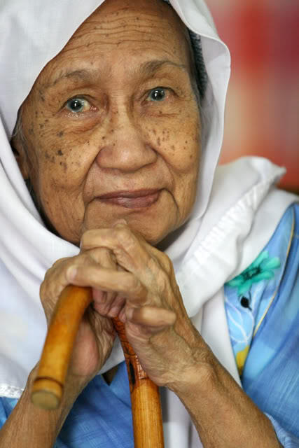 { RENUNGAN } sedikit renungan untuk kedua Orang Tua,