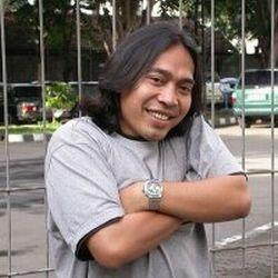 &#91;LUCU GAN&#93; Mau &quot;Kabur&quot;, Panda Kecil Malah Terguling