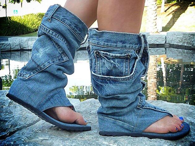 SANDAL-SANDAL UNIK