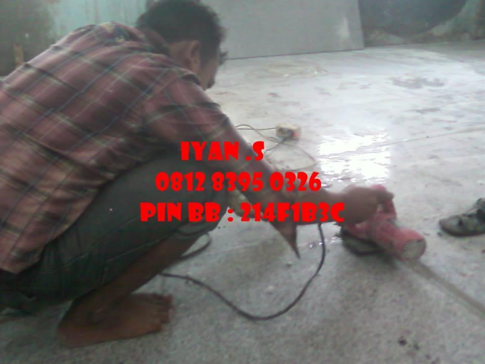 pasang poles marmer