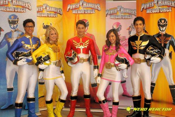 Kenapa Ane Masih Suka Nonton Power Ranger? Ini Jawabannya.