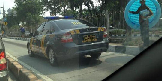 Ulah Oknum Negara &quot;Bobol&quot; Jalur Busway 