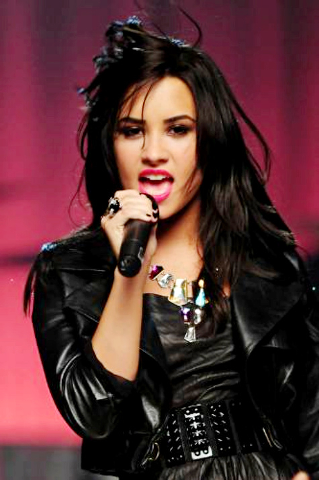 Lovatic Forever 