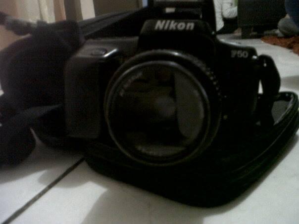 kamera analog NIKON F50 (35-70mm/ 1:3.3 - 4.5 )