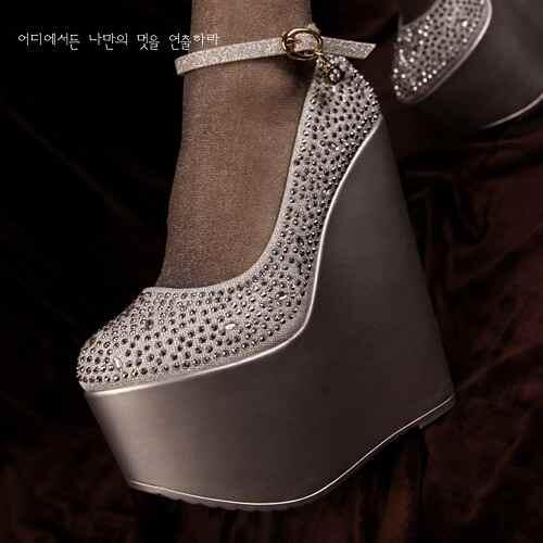 merk high heels branded