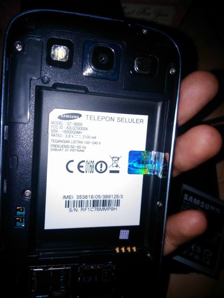 JUAL SAMSUNG GALAXY S3 / S III 98% jarang dipake
