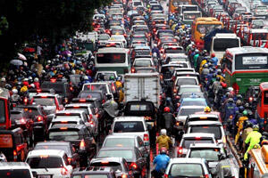JALAN JAKARTA VS KENDARAAN??? &#91;Pertumbuhan jalan Jakarta hanya 0,01 persen pertahun&#93;