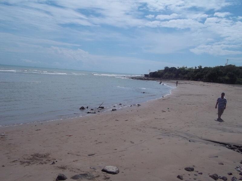 BEBERAPA PANTAI WISATA DI KABUPATEN REMBANG