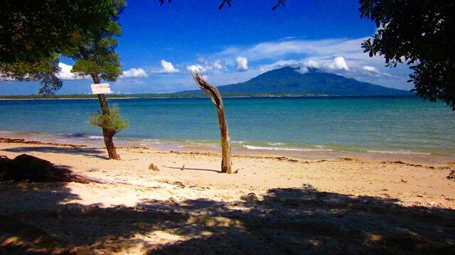 Keindahan Pantai Di Lampung