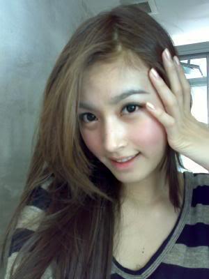 Ternyata banyak yang tdak tahu kalau dia wanita transgender...!