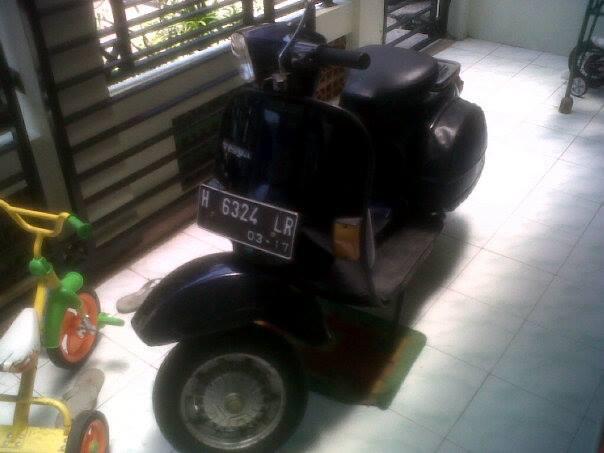 vespa exclusive 2 tahun 2000 semarang