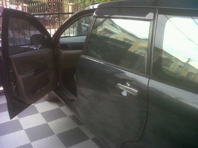Jual Daihatsu Xenia 2012 Family