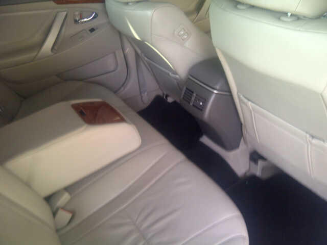 Jual Toyota Camry 2.4 V Tahun 2010 (Jual Cepat)