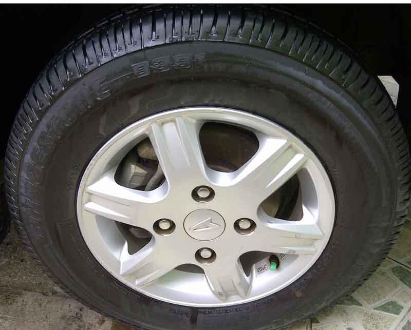 jual Xenia Li Vvti 1000cc Plat B + Bonus Paket Sq Audio ( Sound Sistem )