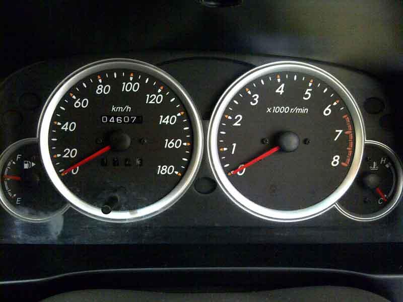 jual Xenia Li Vvti 1000cc Plat B + Bonus Paket Sq Audio ( Sound Sistem )