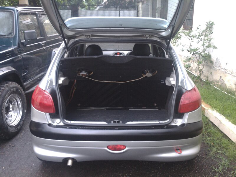 JUAL PEUGEOT 206 SPORTY M/T 2001 SPERTI BARU!!