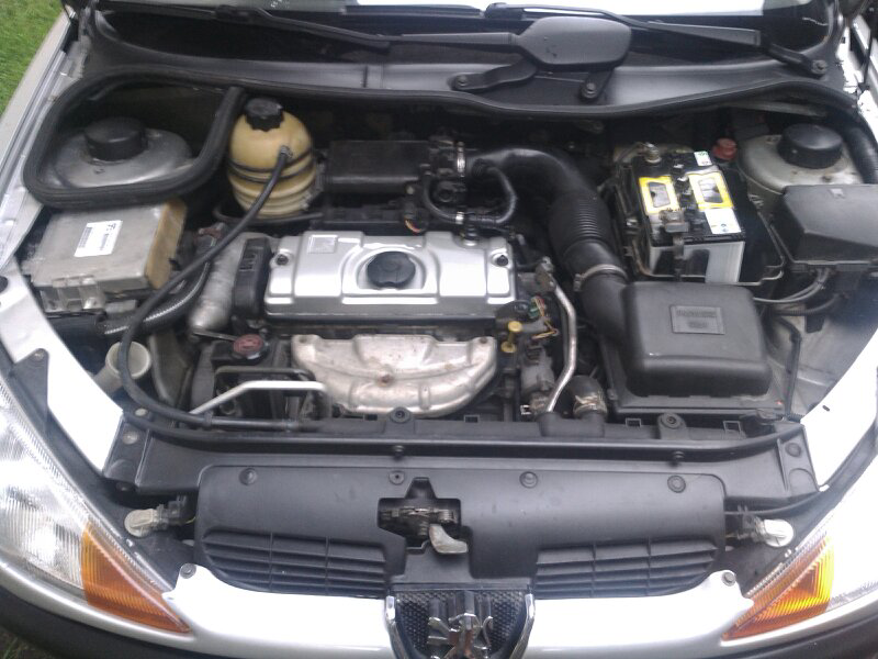 JUAL PEUGEOT 206 SPORTY M/T 2001 SPERTI BARU!!
