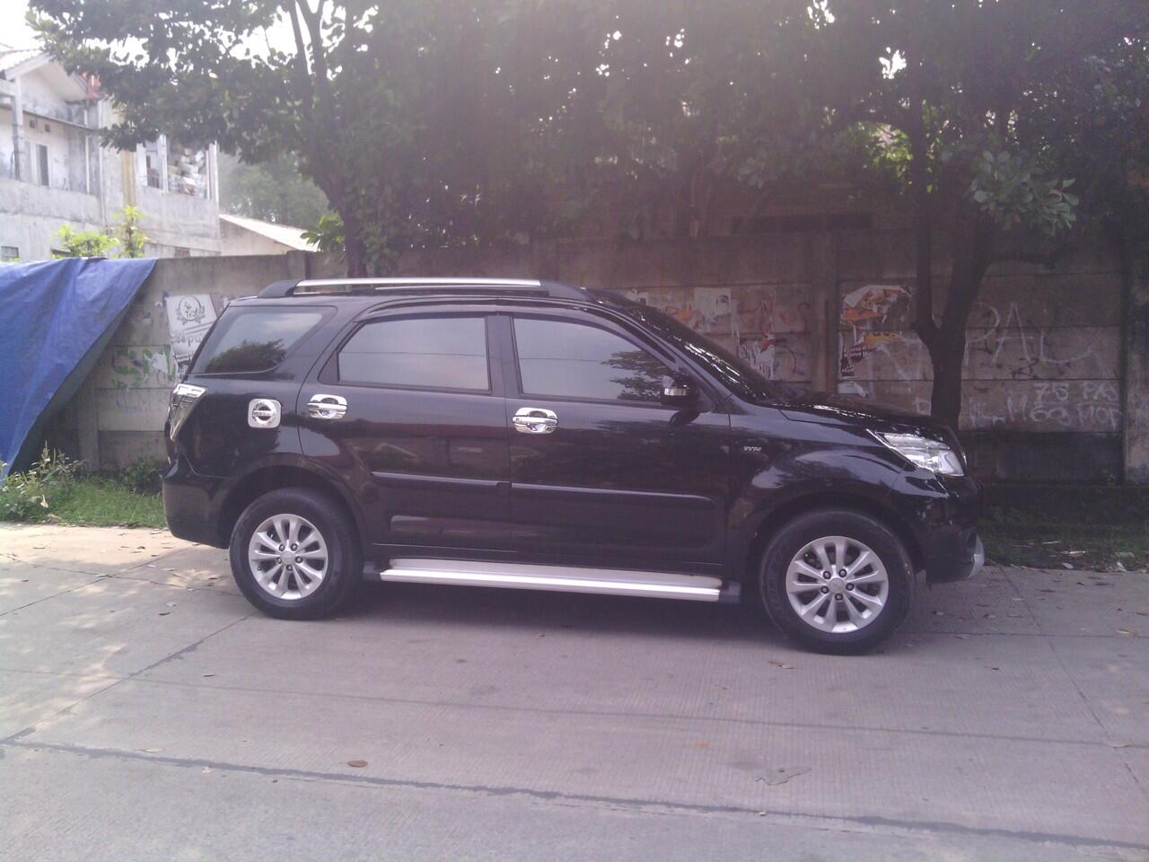 Dijual Daihatsu Terrios 2010 muluuusss terawatttt